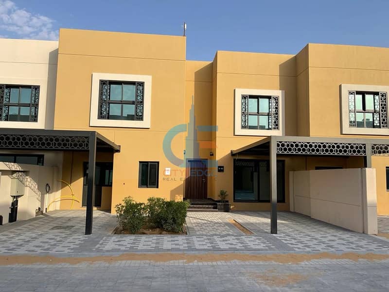 Ready villa 3 bedroom smart home in Sharjah / without service fees for 5 years
