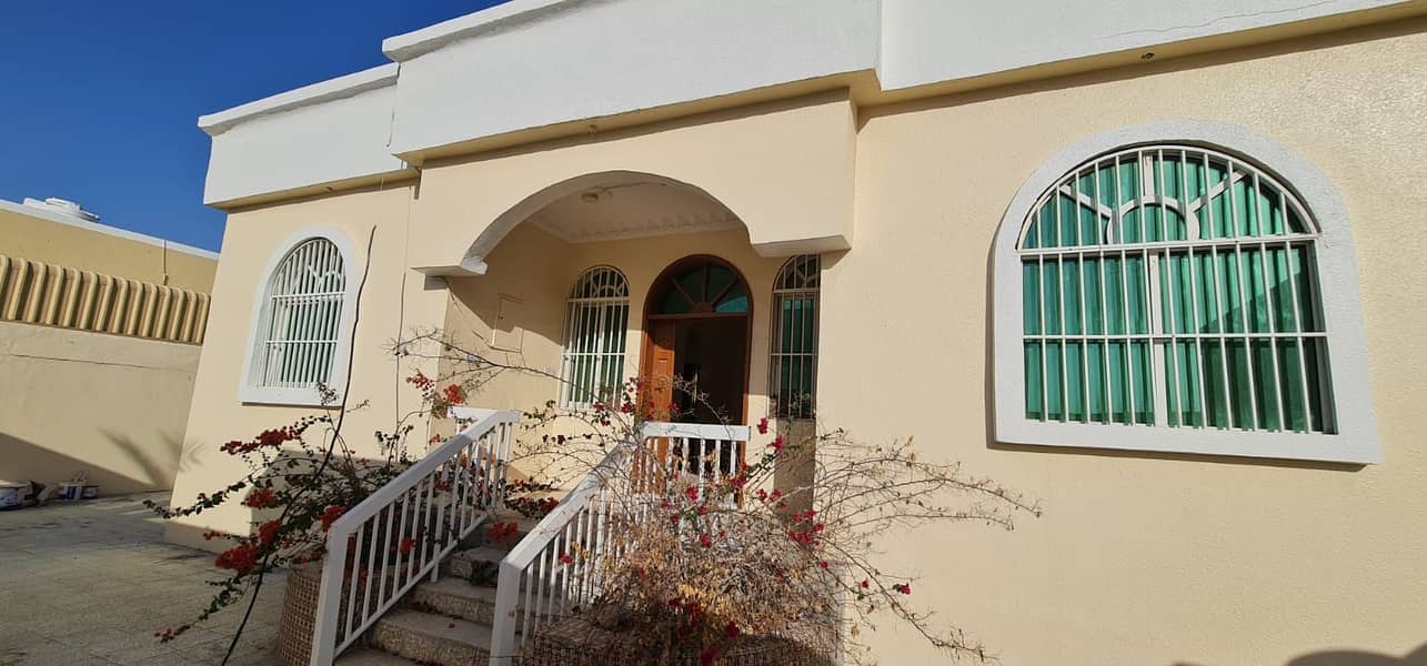 Ground floor villa for sale in Ajman, take advantage of the opportunity and
