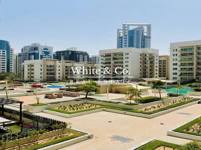 1 Bedroom Apartment for Rent in The Greens, Dubai - CHILLER FREE | VACANT | POOL VIEW