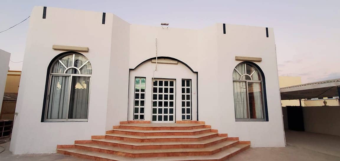 Independent 5 Bedroom  Villa in Ground floor with Very Big Space 3 rooms Separate 2 Rooms Separate plus Majlis Hall and Free Water also available