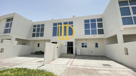 3 Bedroom Villa for Rent in DAMAC Hills 2 (Akoya by DAMAC), Dubai - Single Row | 3 Bed | Maid Room  | Ready To Move