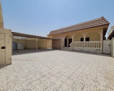 Villa for rent in Ajman, ground floor, large areas, with yards, and mainten