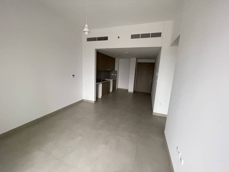 Brand new apartment for Rent:48000AED  with gym pool free parking free Ready to move