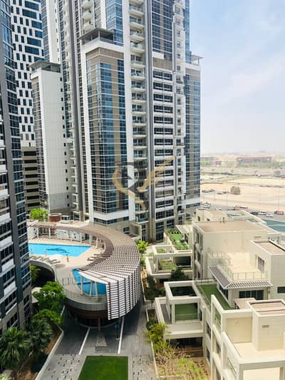 Studio for Sale in Business Bay, Dubai - EXCLUSIVE/LARGE STUDIO WITH BALCONY
