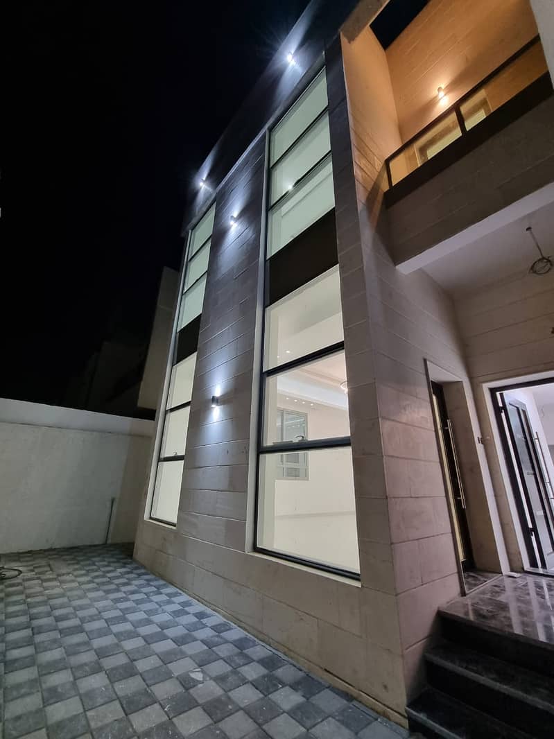 For rent villa in Ajman Al Mowaihat