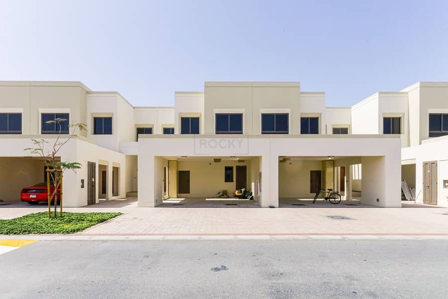 Spectacular 3 BHK Villa with Balcony | Semi-open Kitchen | SAMA Townhouses