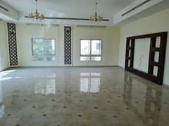 For lease large villa in nad al shiba