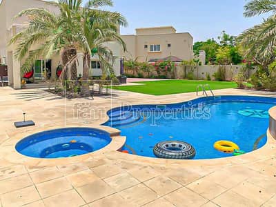 4 Bedroom Villa for Sale in The Meadows, Dubai - Upgraded | Large Plot | Private Pool | VOT