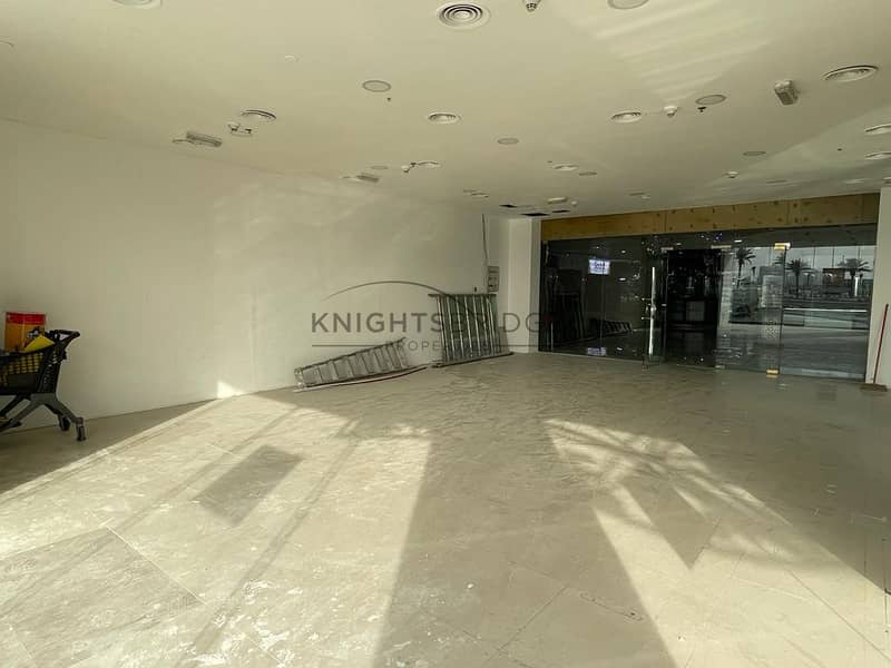 Prime Location: Fitted Retail shop Al Mankhool