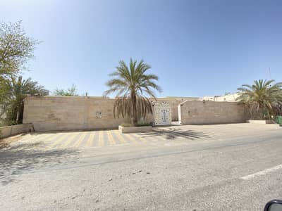 Ground floor villa for rent in Ajman, Al Jurf, excellent location, close to