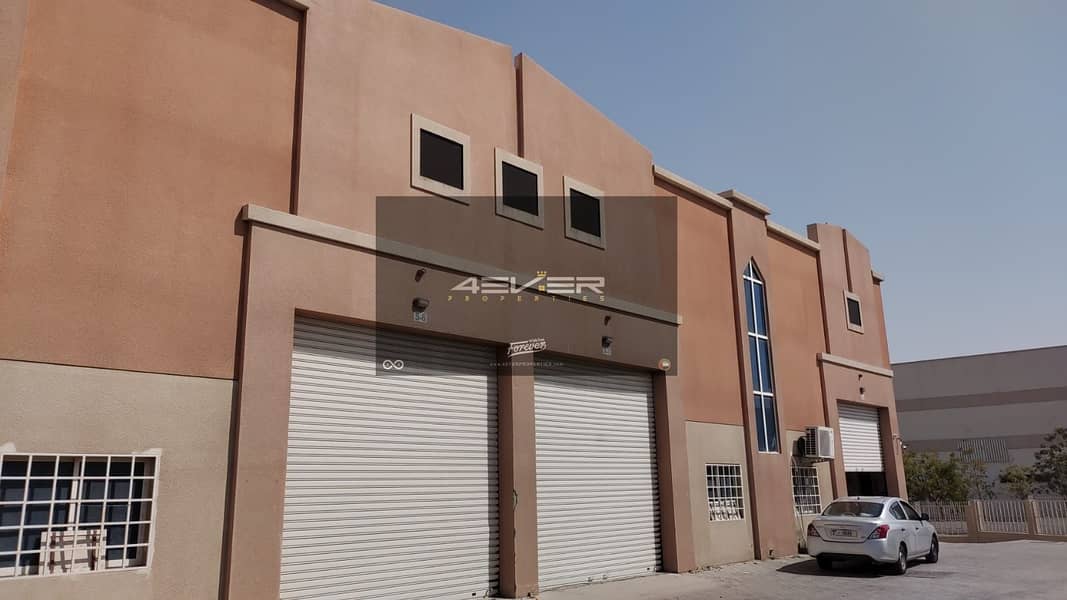 8 Warehouses in a single building with mezzanine built for Sale in DIP
