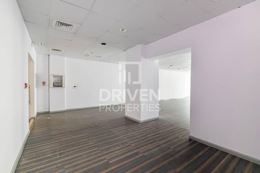 Spacious & Fully Fitted Office | Vacant