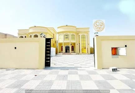 5 Bedroom Villa for Sale in Al Rawda, Ajman - Own a villa for life, three floors, without down payment, without any annual fees