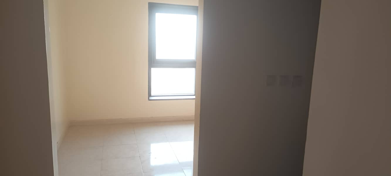 شقة في بارادايس ليك B5،بارادايس ليك،مدينة الإمارات‬ 2 غرف 18000 درهم - 5923784