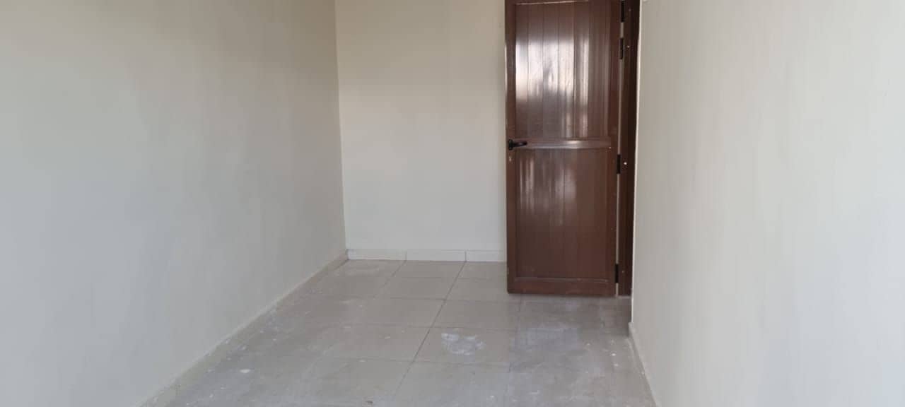 ***Commercial / Residential 5Bhk Single Storey Villa available in Jazzat Area on the main road****