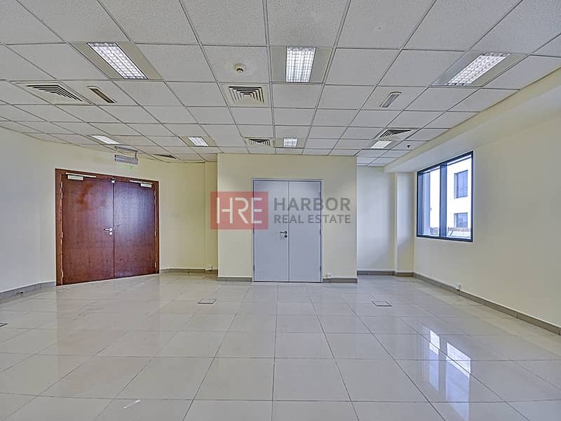 位于迪拜投资园区（DIP），欧洲商务中心 的写字楼 56000 AED - 5542571