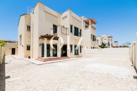 4 Bedroom Villa for Sale in Al Salam Street, Abu Dhabi - Elegant Quadplex Villa on a Exclusive Community