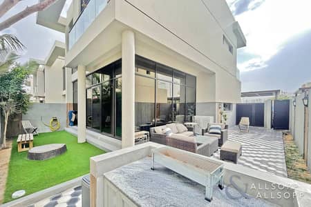 3 Bedroom Villa for Sale in DAMAC Hills, Dubai - One Of A Kind | Fully Upgraded 3 Bed | VOT