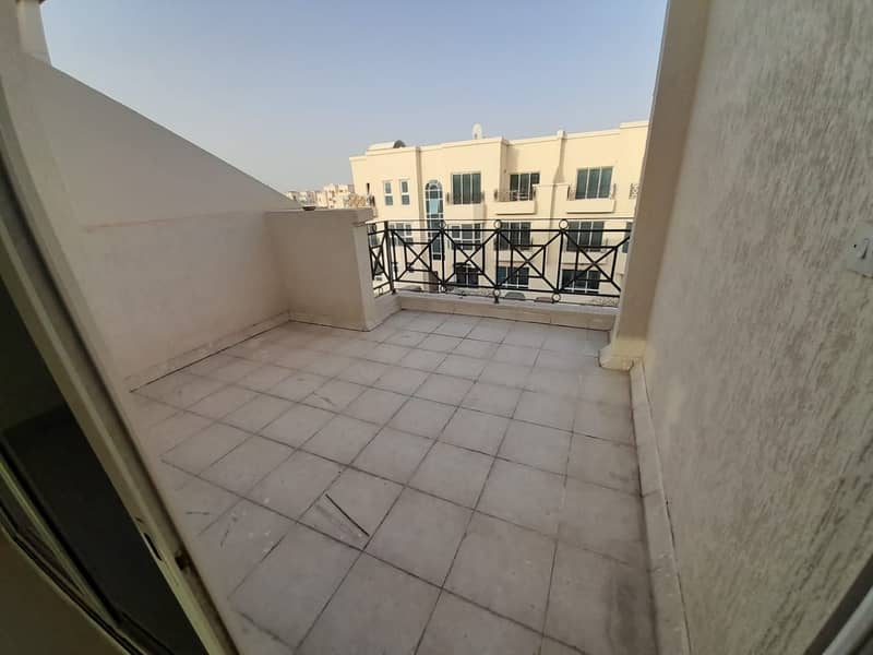 شقة في المنطقة 19،مدينة محمد بن زايد 1 غرفة 43000 درهم - 5925663