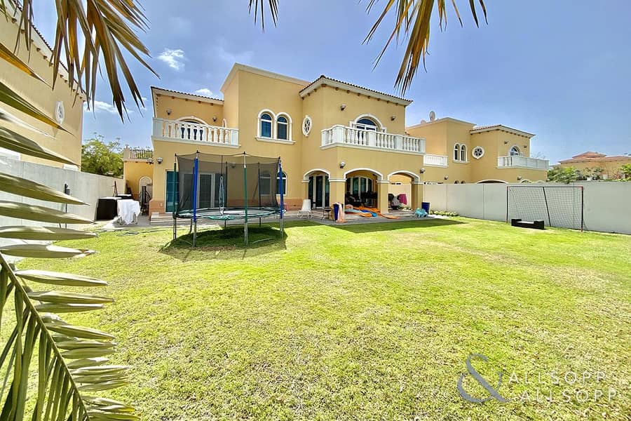 Excellent Condition | 5 Bedrooms | July