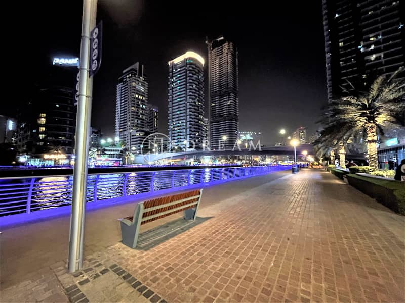 位于迪拜码头，滨海码头，滨海码头1号公寓 的商铺 130000 AED - 5926079