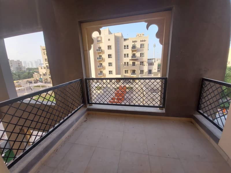 **GRAB THE DEAL**LARGE 2BR-CLOSED KITCHEN-BALCONY IN AL THAMAM 30 FOR RENT FOR JUST