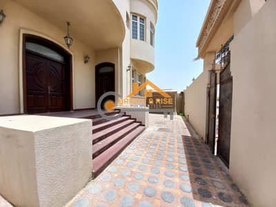 3 Bedroom Villa for Rent in Mohammed Bin Zayed City, Abu Dhabi - Fabulous Separate 3 BR villa with Maid room ** MBZ City