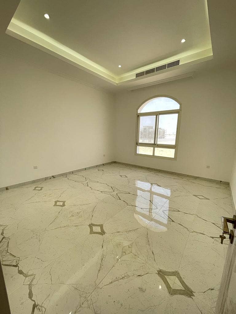 Brand new villa for rent in Al Awir (5 bed room + majlis +hall + parking + garden laundry room + kitchen +dinning room + maidsroom)