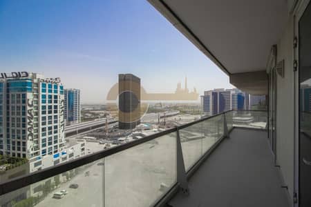 1 Bedroom Flat for Rent in Business Bay, Dubai - 1 bedroom high tech apartment available for rent