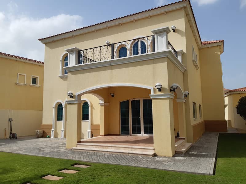 BEST DEAL| LEGACY LARGE| 3BR+MAIDS VILLA|