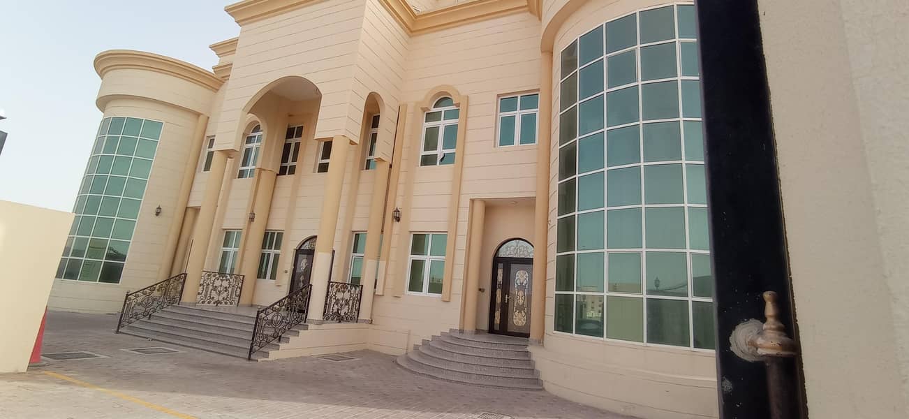 For rent a studio in Shakhbout City, next to Karam Al Sham Restaurant, monthly 2400 dirhams