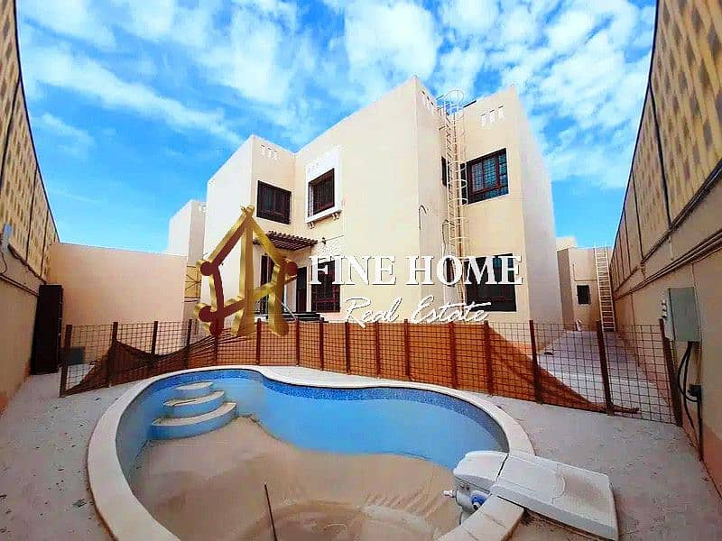 Villa 6BR + Maid room with  Swimming pool