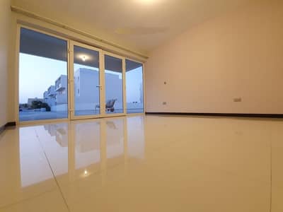 Studio for Rent in Khalifa City A, Abu Dhabi - High Finishing Studio+Private Balcony+ Shared Gym\Pool+Private Parking in KCA