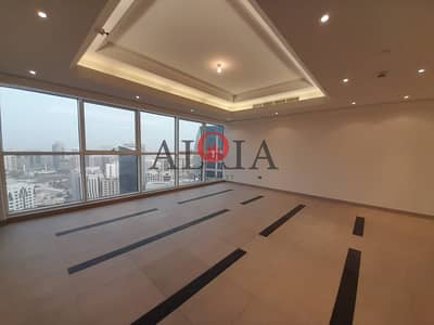4 Bedroom Flat for Rent in Corniche Area, Abu Dhabi - Huge 4 BR+M | Corniche area | high floor |