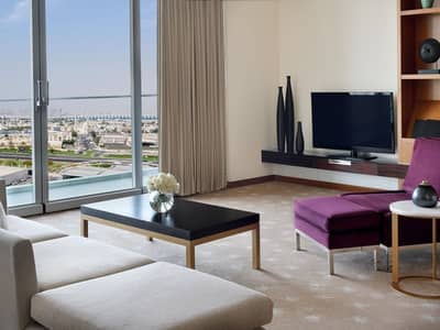 2 Bedroom Flat for Rent in Dubai Festival City, Dubai - Living Room