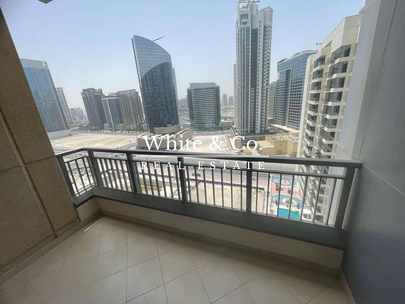 位于迪拜市中心，克拉伦大厦，克拉伦2号大厦 1 卧室的公寓 90000 AED - 5935845