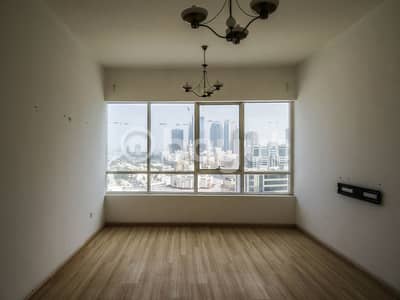 1 Bedroom Flat for Sale in Al Khan, Sharjah - 1BR apartment in Sharjah for sale / Luxury / beach 1 tower