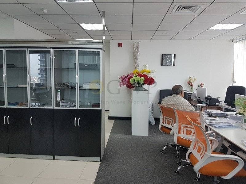 Furnished office Near Metro station