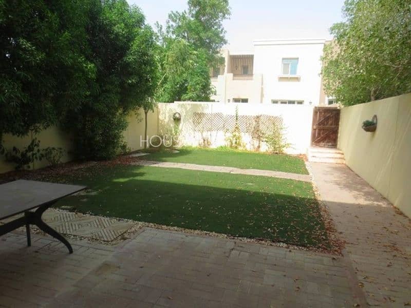 Newly Painted 3 bed Family Home in Al Reem