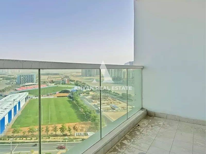 شقة في المساكن الحمراء مدينة دبي الرياضية 1 غرف 50000 درهم - 5939603