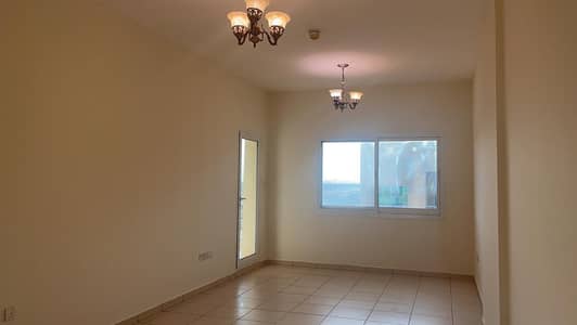 فلیٹ 2 غرفة نوم للبيع في وادي الصفا 2، دبي - شقة في وادي الصفا 2 2 غرف 600000 درهم - 5939617