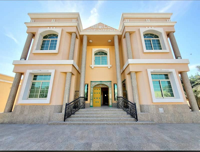 5BR VILLA WITH A GUEST ROOM  FOR RENT TWO FLOORS/OUD AL MUTEENA SECOND/READY TO MOVE IN|||