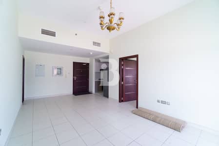 1 Bedroom Apartment for Rent in Dubai Studio City, Dubai - Big Balcony | High Floor | Available for Rental