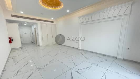 Premium Quality Unit l Equipped Kitchen