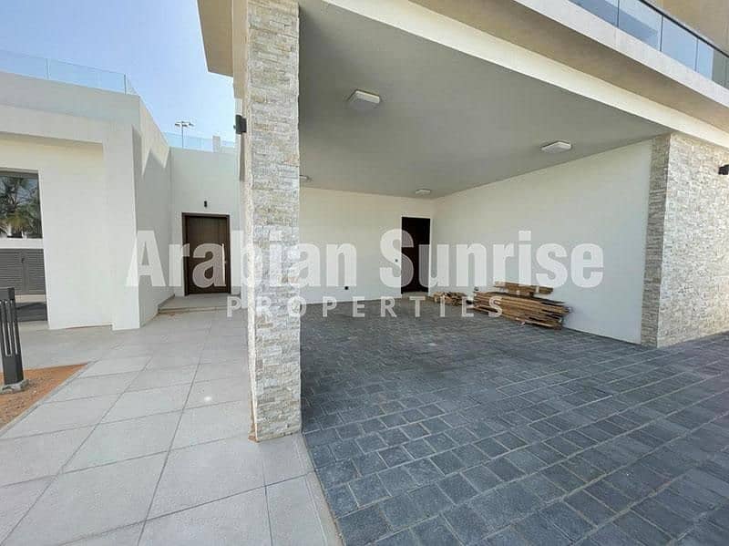 Vacant Soon| Luxurious 4F Villa | Full Golf View