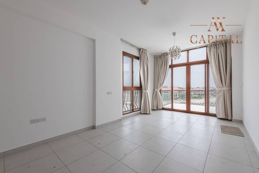 Vacant | Immaculate Condition | Sea Views