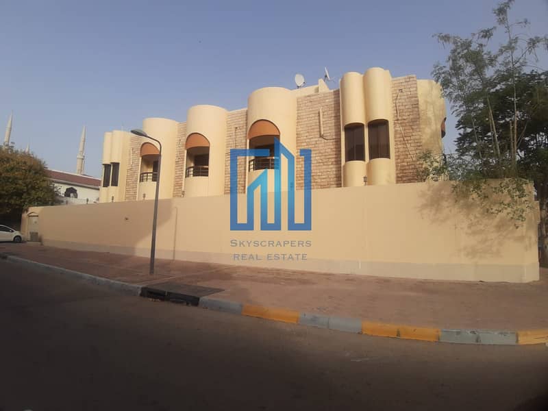 well maintained villa | Huge rooms | Best Layout | VACANT