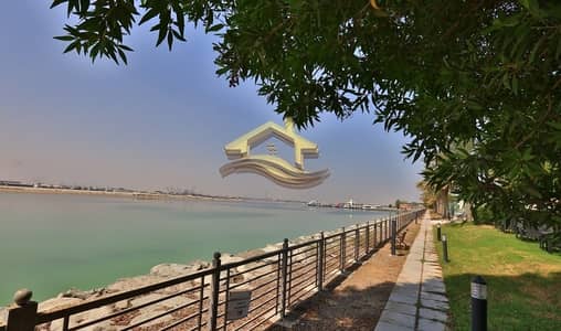 2 Bedroom Villa for Sale in Abu Dhabi Gate City (Officers City), Abu Dhabi - Townhouse villa for sale very prime location