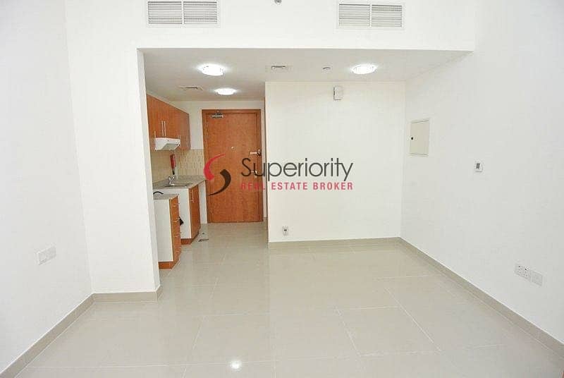 شقة في برج ليك سايد A،ليك سايد،مدينة دبي للإنتاج 24000 درهم - 5943018