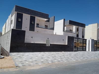 5 Bedroom Villa for Sale in Al Rawda, Ajman - For lovers of excellence, luxury and sophistication, a villa for sale in a prime location behind the Hamidiya Police Department